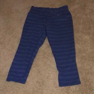 Cropped Nike leggings